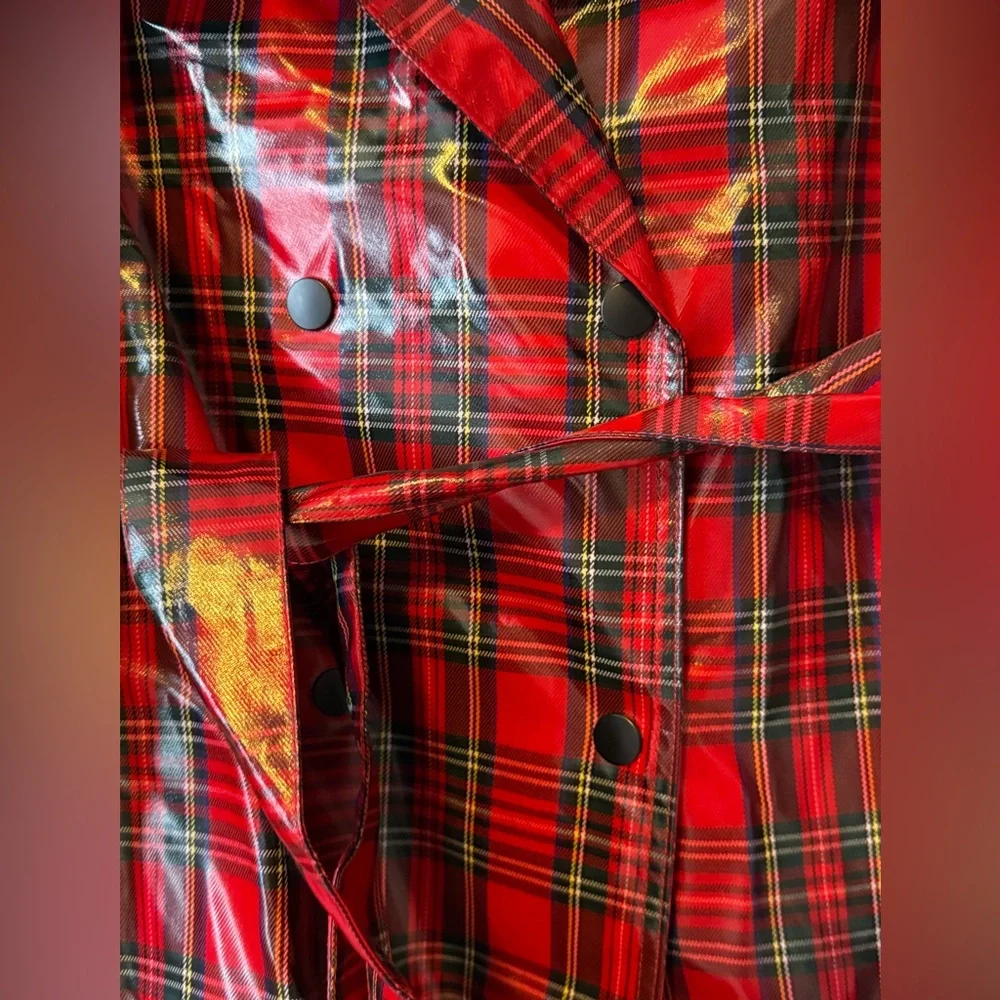 Plaid coated trench coat. - Picture 6 of 7